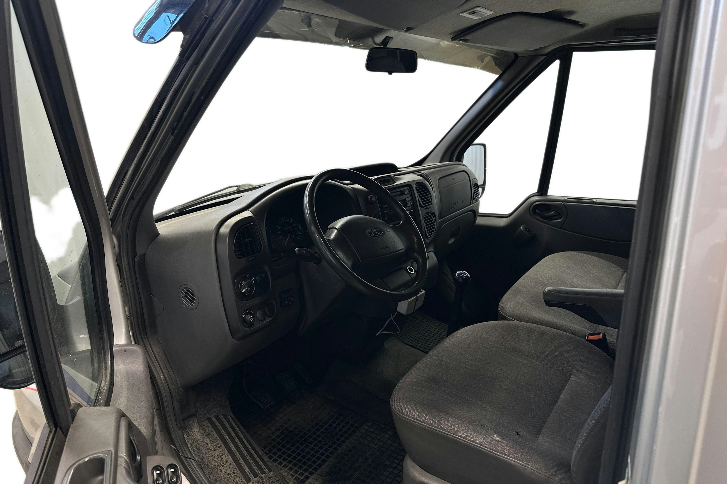 harmaa Ford Transit 2002 kuva 3.