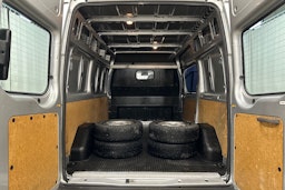 harmaa Ford Transit 2002 kuva 14.