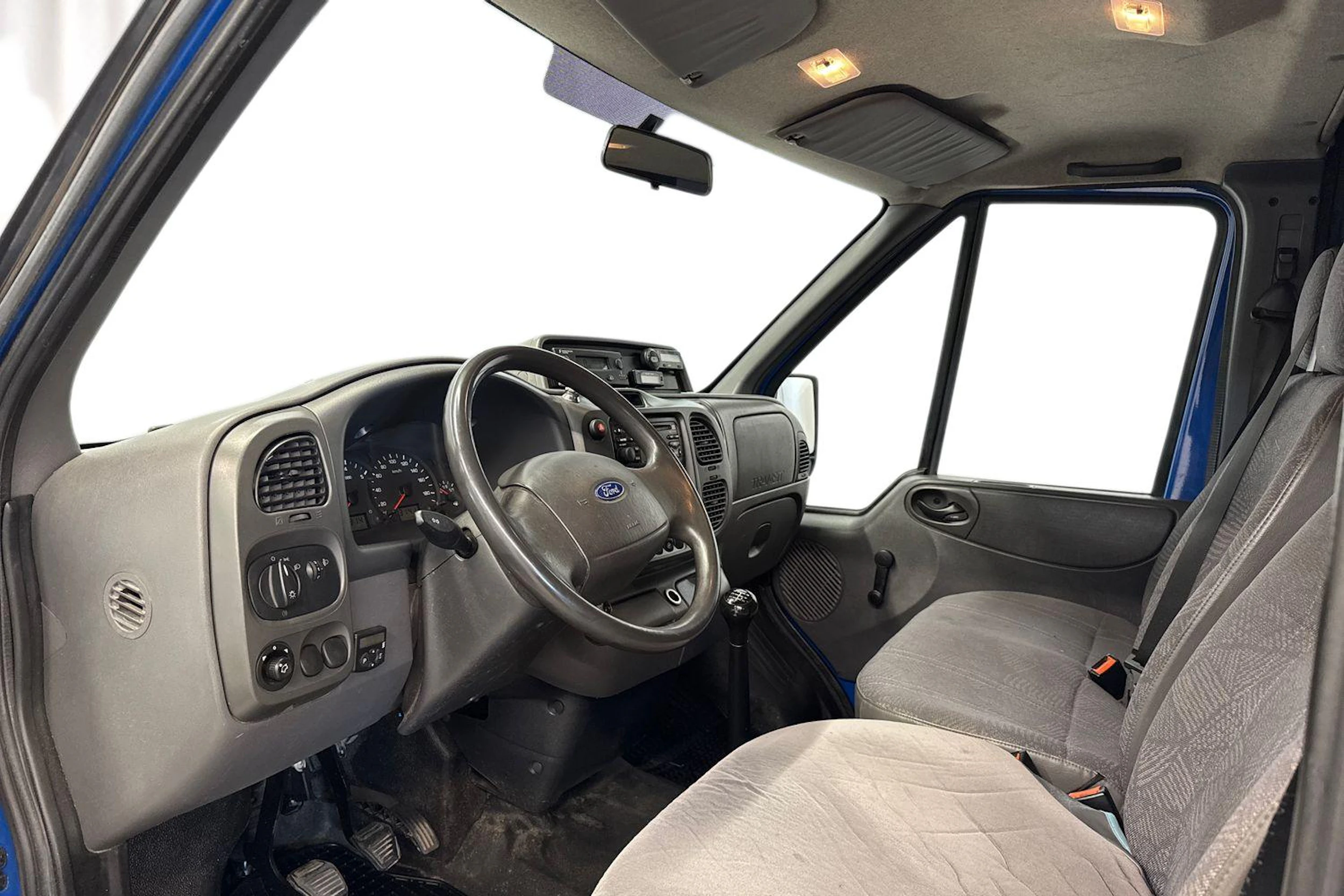 sininen Ford Transit 2005 kuva 8.
