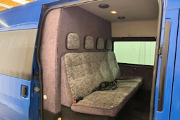 sininen Ford Transit 2005 kuva 18.
