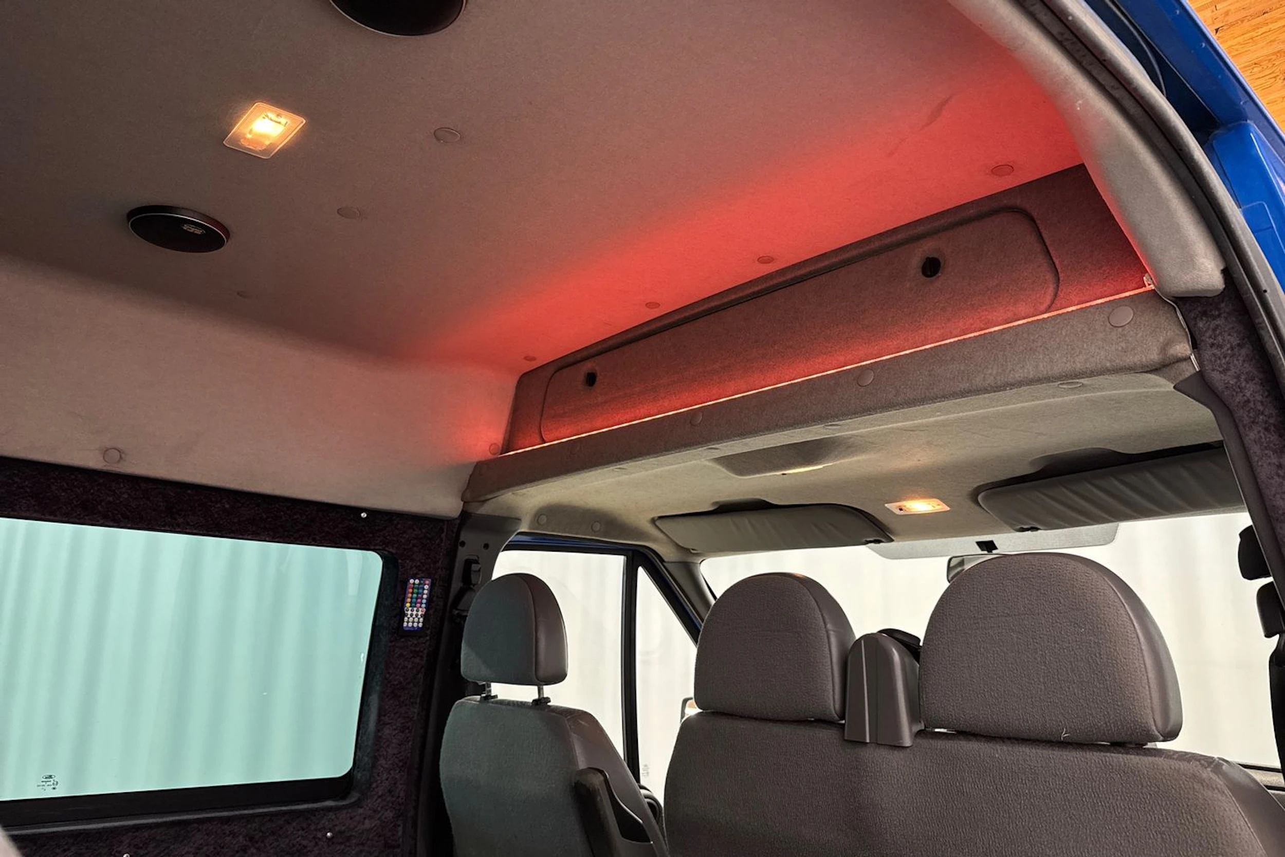sininen Ford Transit 2005 kuva 20.
