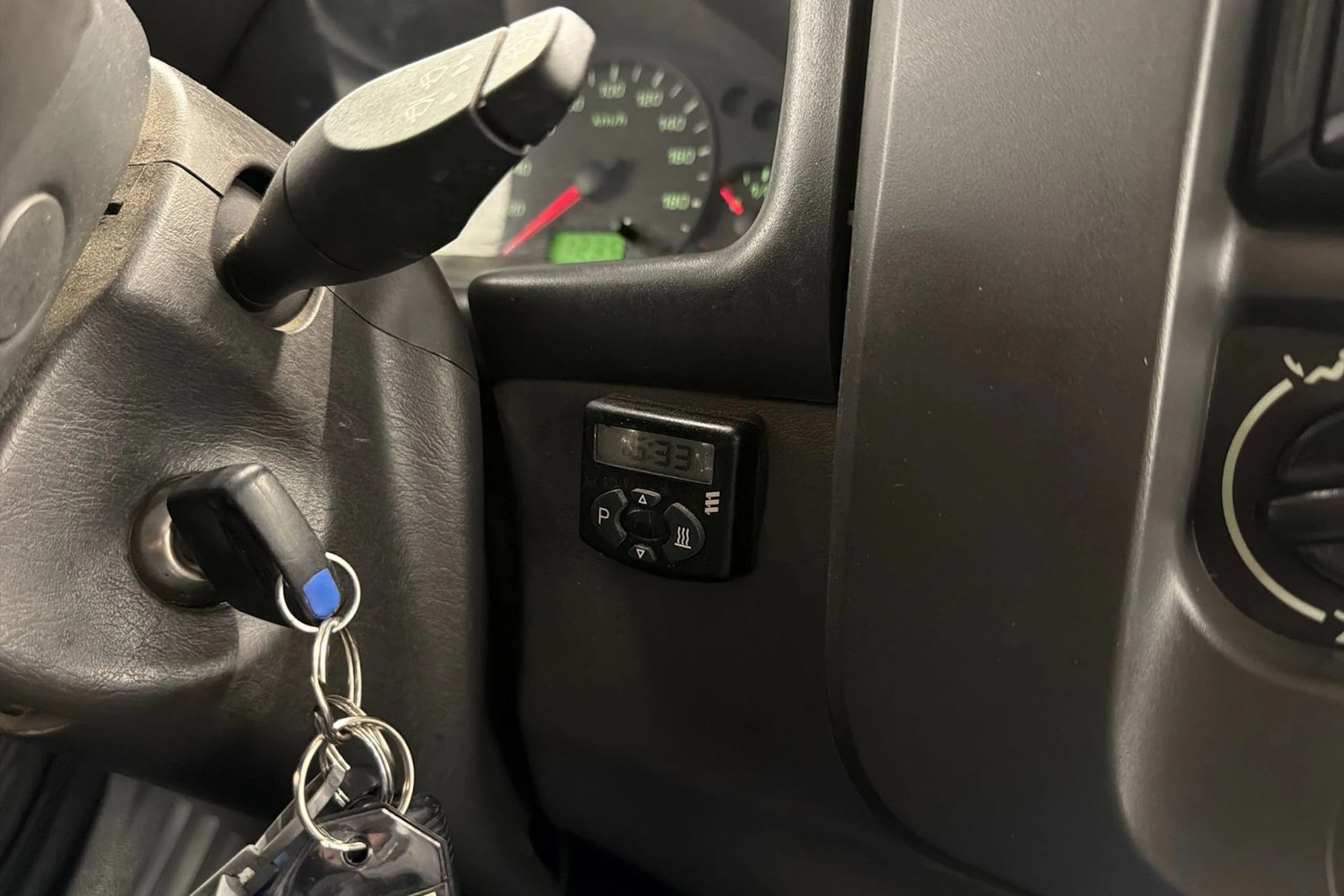 valkoinen Ford Transit 2006 kuva 15.