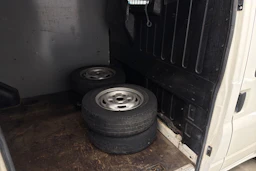 valkoinen Ford Transit 2006 kuva 19.