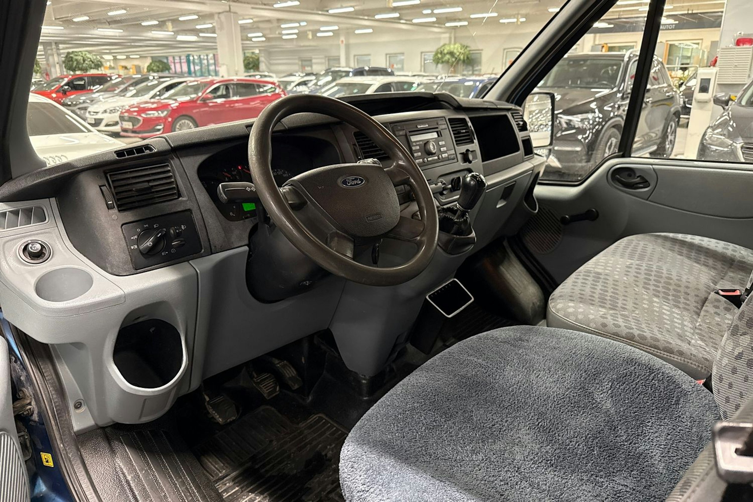 vihreä Ford Transit 2006 kuva 3.