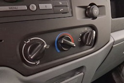 valkoinen Ford Transit 2007 kuva 17.