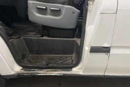 valkoinen Ford Transit 2008 kuva 27.