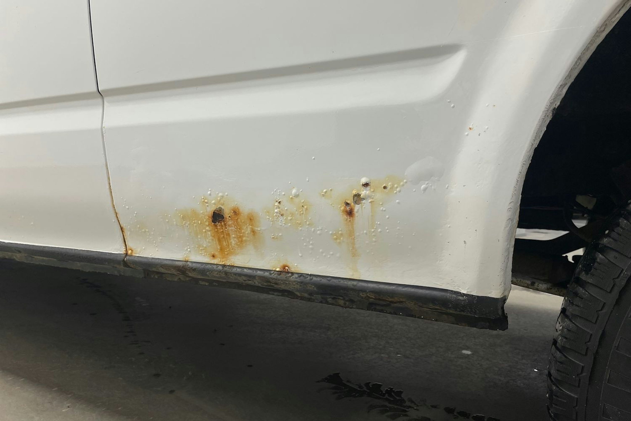 valkoinen Ford Transit 2008 kuva 28.