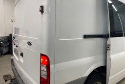 valkoinen Ford Transit 2008 kuva 32.