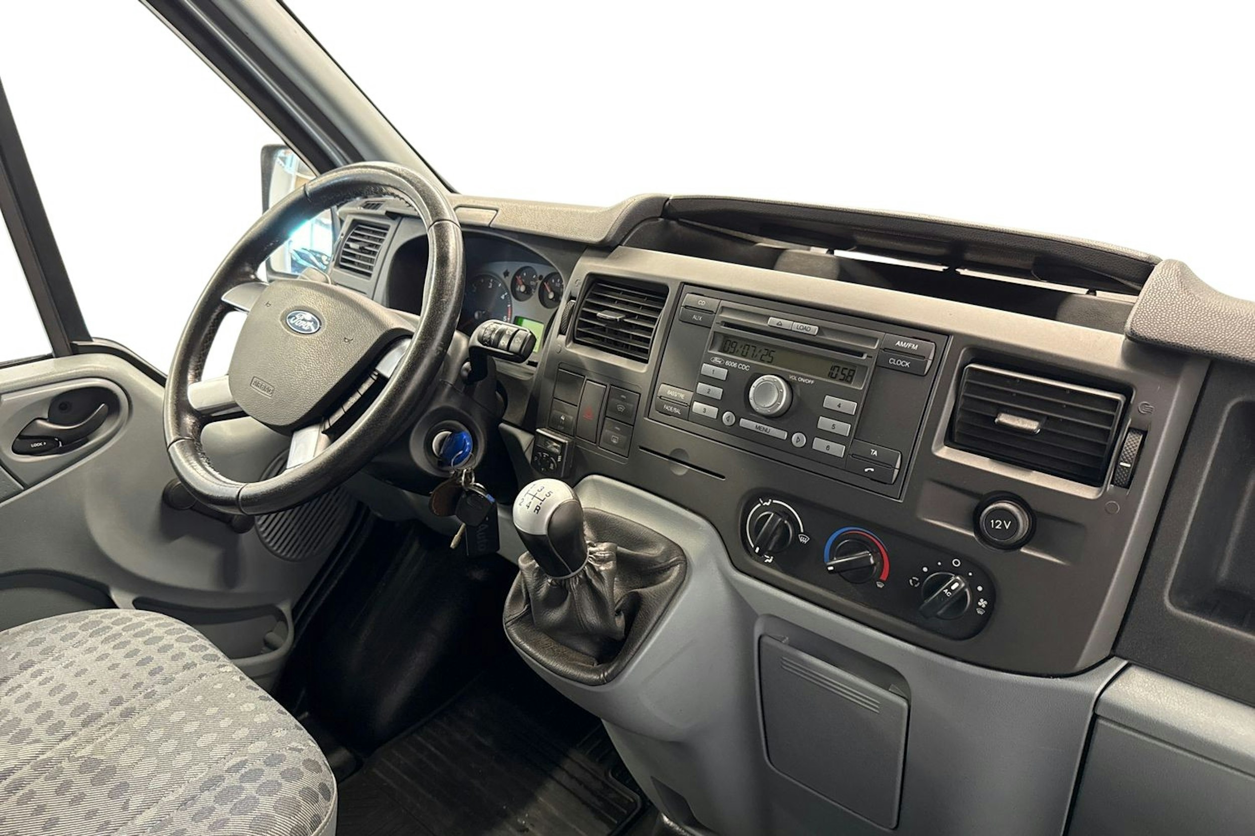 sininen Ford Transit 2008 kuva 10.