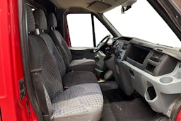 punainen Ford Transit 2009 kuva 8.