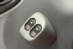 punainen Ford Transit 2009 kuva 10.