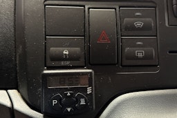 punainen Ford Transit 2009 kuva 15.