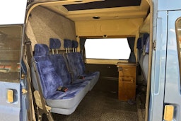 sininen Ford Transit 2010 kuva 3.