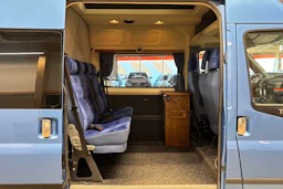 sininen Ford Transit 2010 kuva 26.