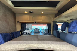 sininen Ford Transit 2010 kuva 29.