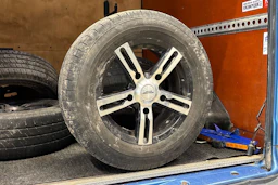 sininen Ford Transit 2010 kuva 33.