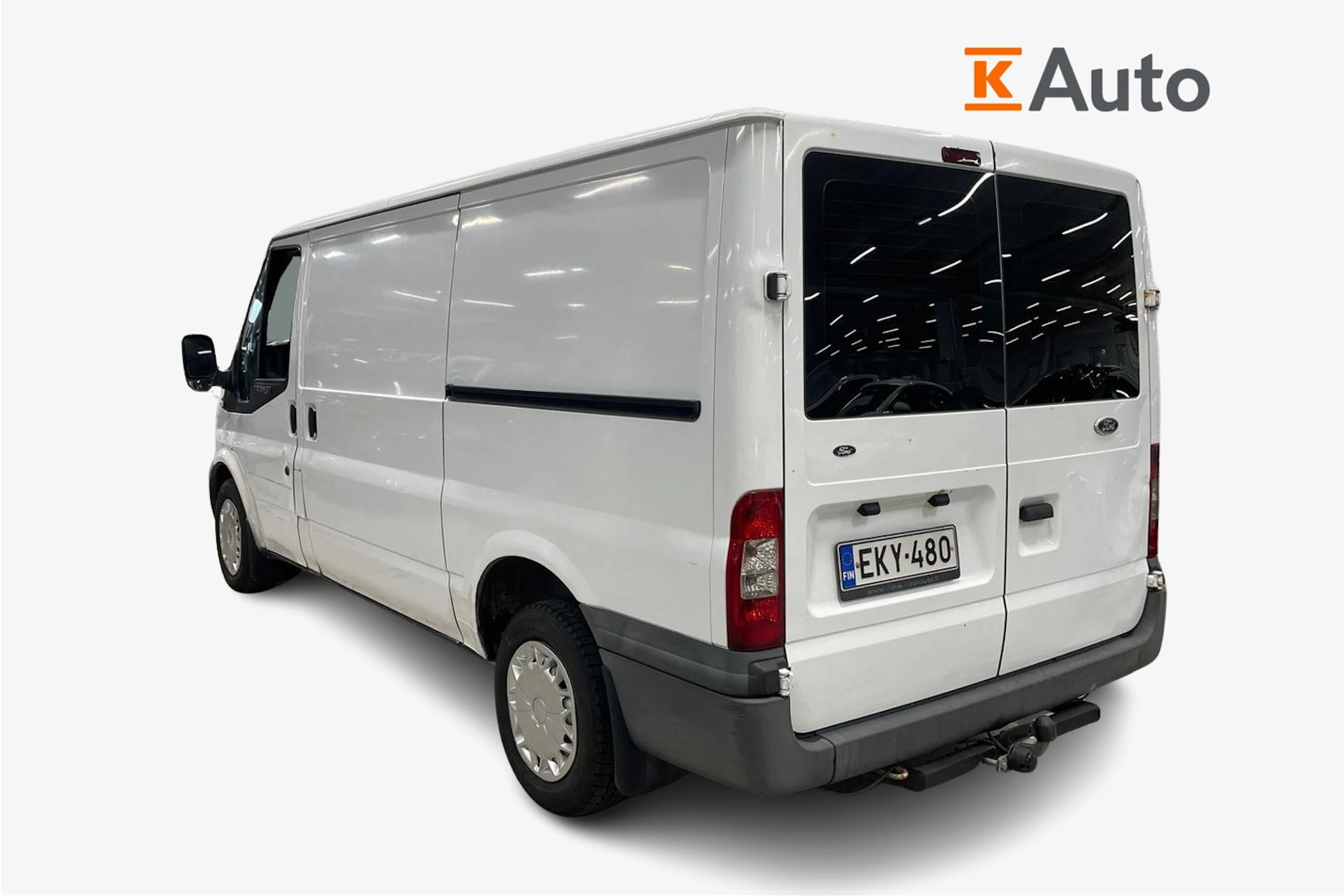 valkoinen Ford Transit 2010 kuva 2.