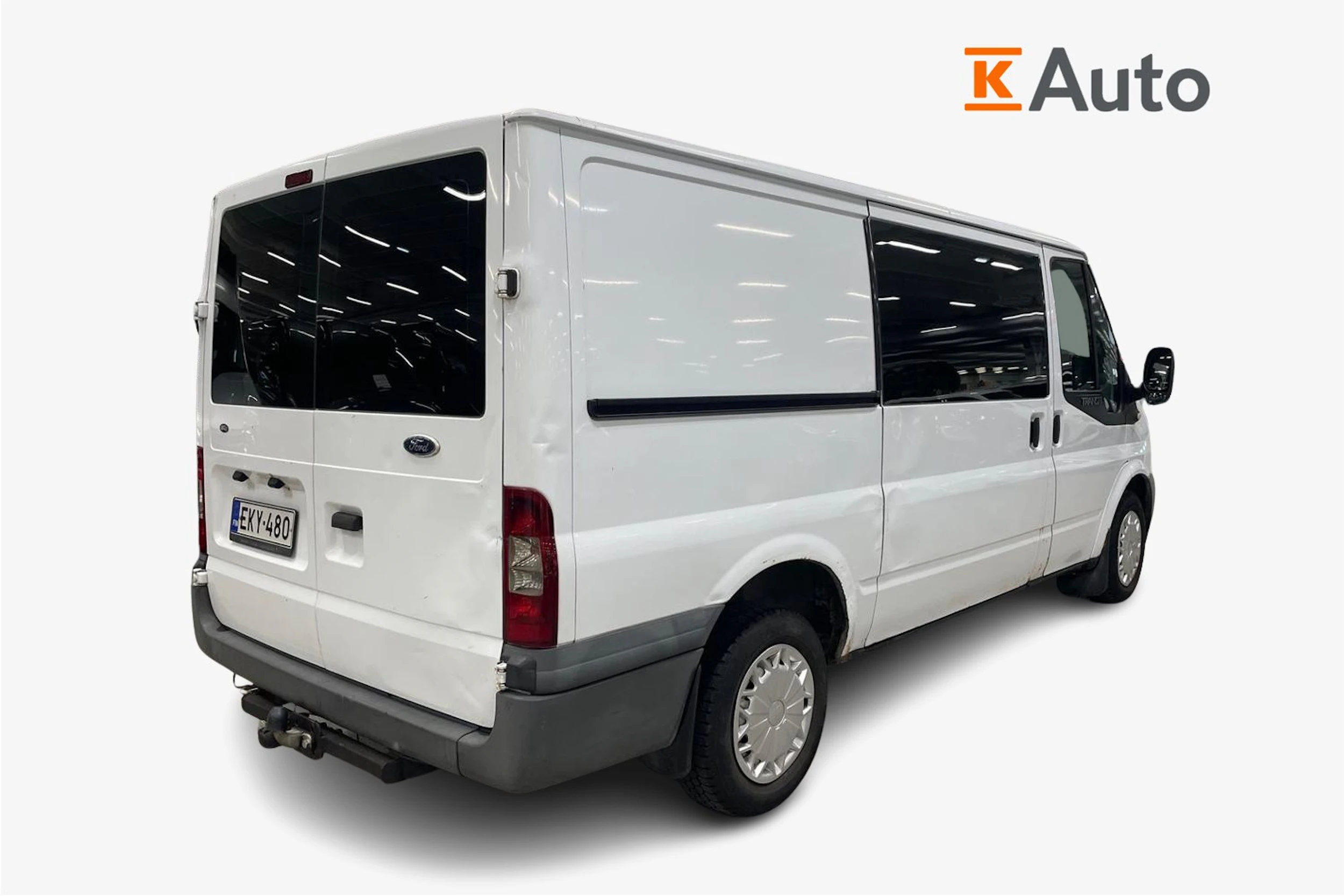 valkoinen Ford Transit 2010 kuva 5.