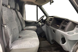 valkoinen Ford Transit 2010 kuva 8.