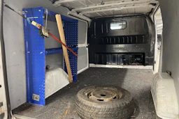 valkoinen Ford Transit 2010 kuva 17.