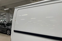 valkoinen Ford Transit 2010 kuva 29.
