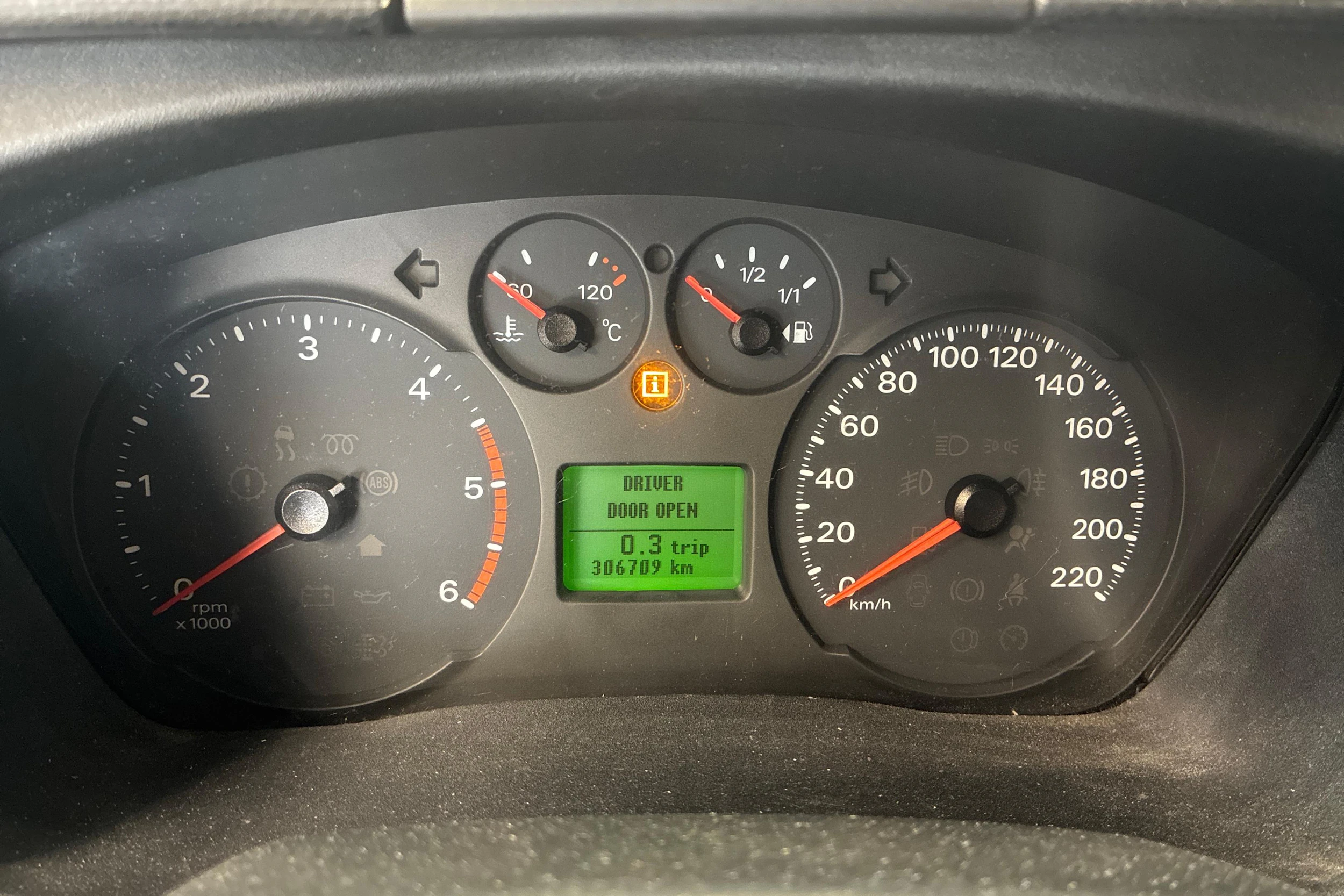 harmaa Ford Transit 2010 kuva 9.