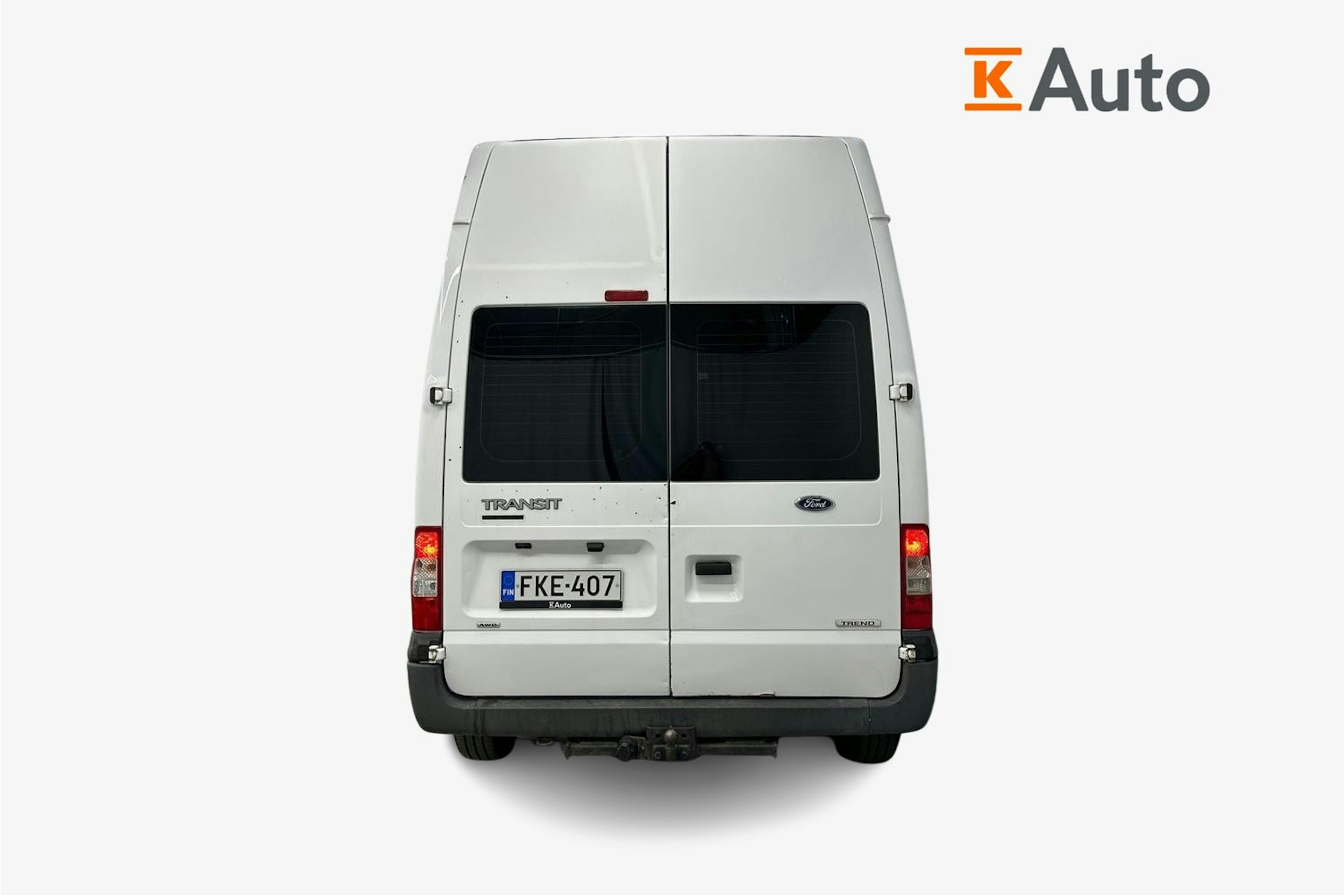 valkoinen Ford Transit 2011 kuva 4.