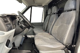 valkoinen Ford Transit 2011 kuva 10.