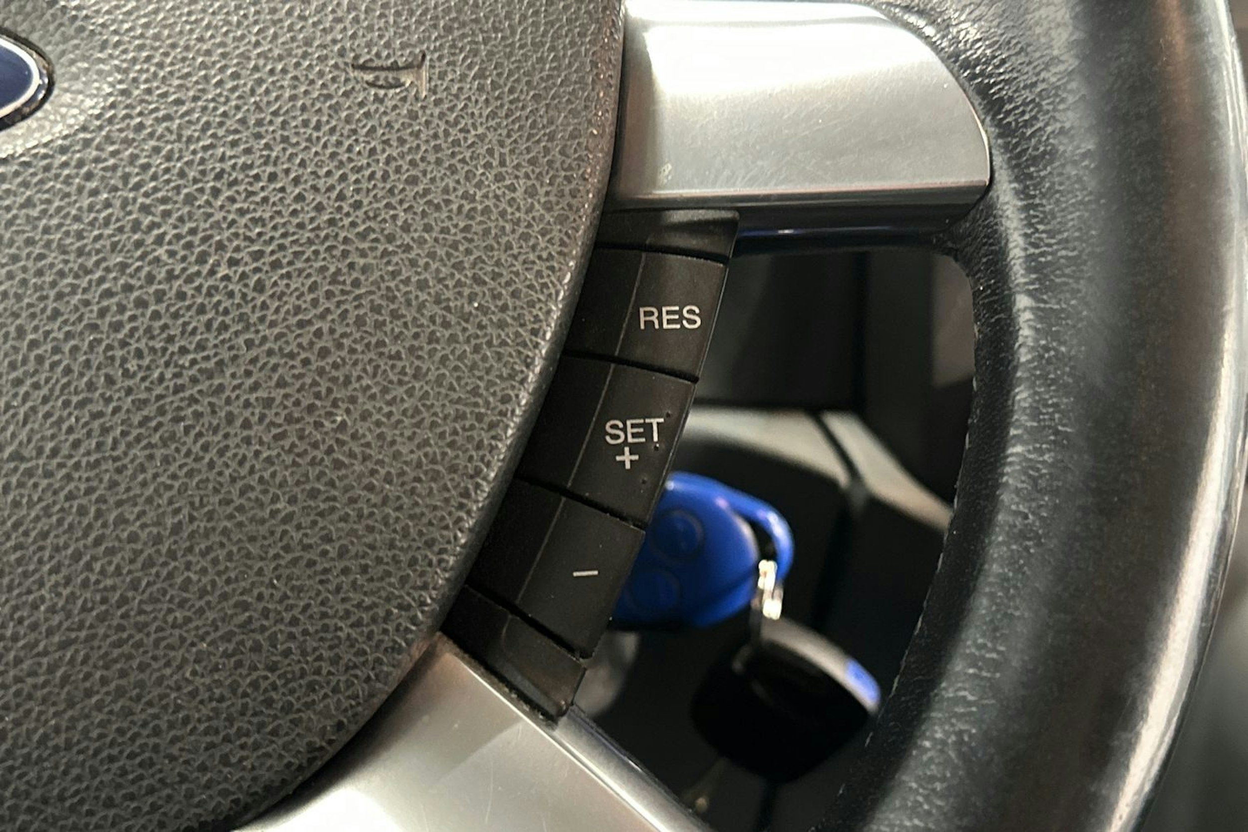 valkoinen Ford Transit 2011 kuva 25.