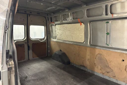 harmaa Ford Transit 2011 kuva 13.