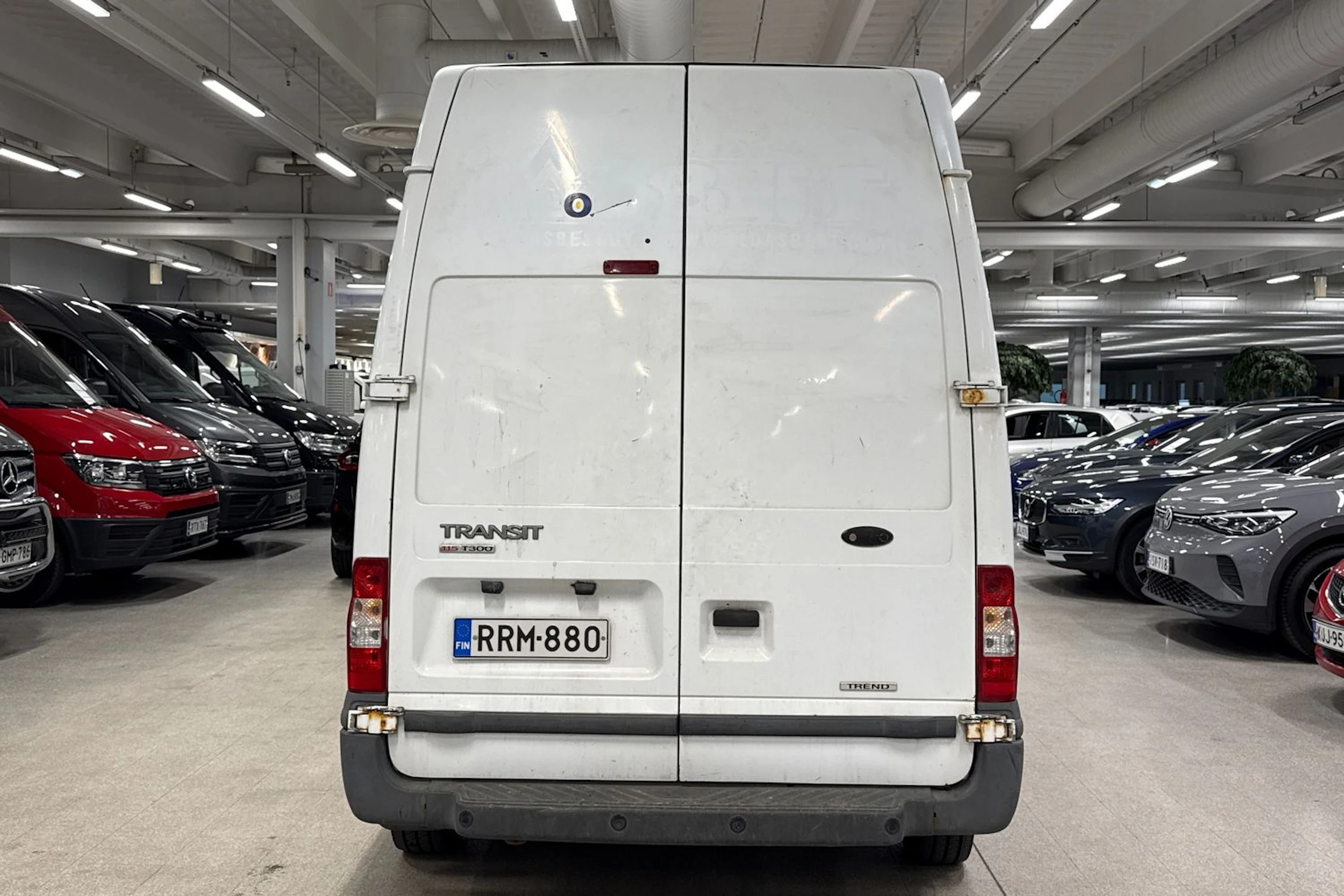 valkoinen Ford Transit 2011 kuva 8.