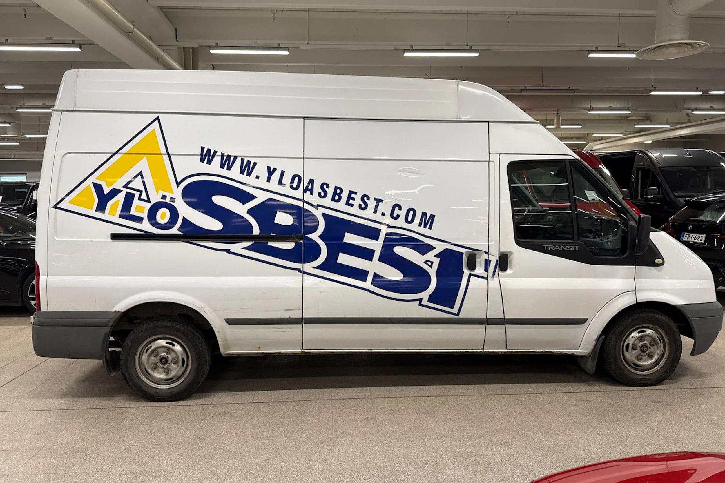 valkoinen Ford Transit 2011 kuva 9.