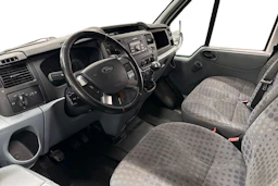 valkoinen Ford Transit 2011 kuva 3.