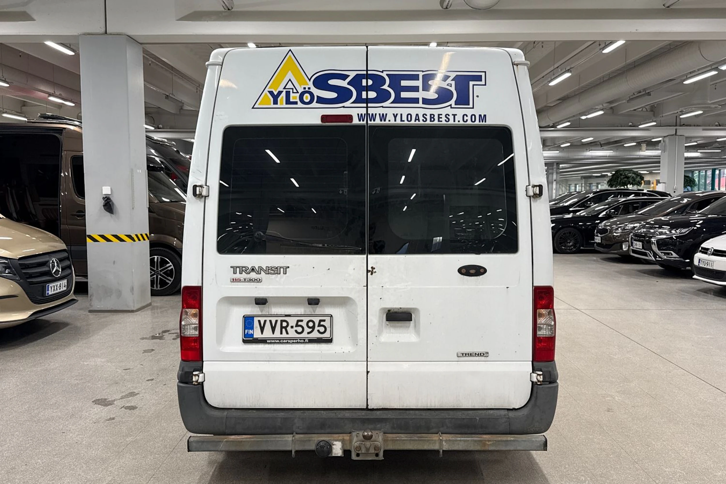valkoinen Ford Transit 2011 kuva 9.