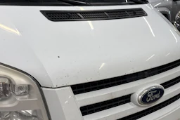 valkoinen Ford Transit 2011 kuva 15.