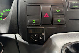 valkoinen Ford Transit 2011 kuva 22.