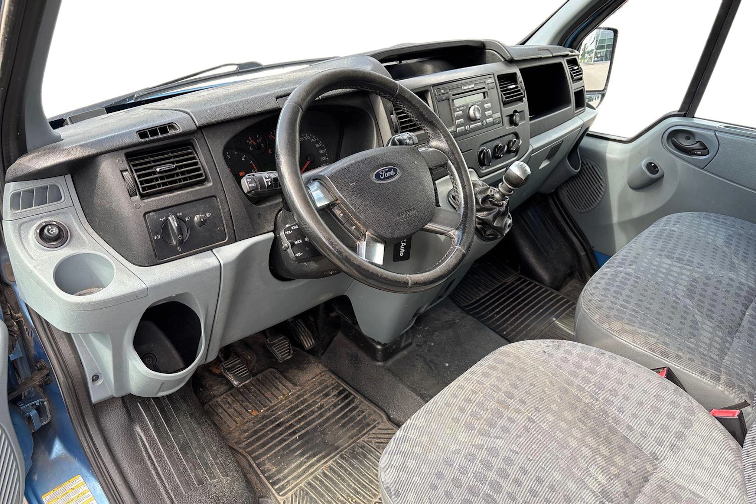Sininen Ford TRANSIT 2011 kuva 6.