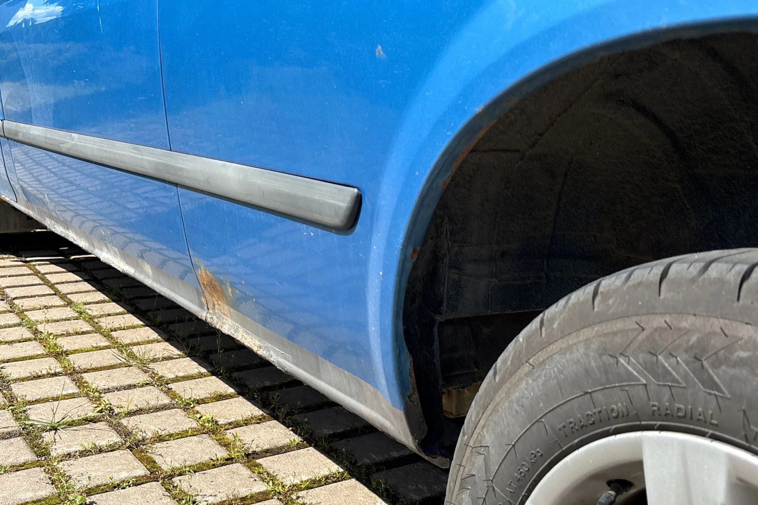 Sininen Ford TRANSIT 2011 kuva 24.