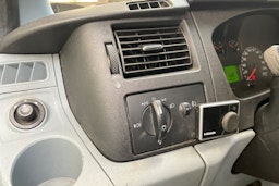 valkoinen Ford Transit 2012 kuva 13.