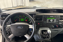 valkoinen Ford Transit 2012 kuva 5.