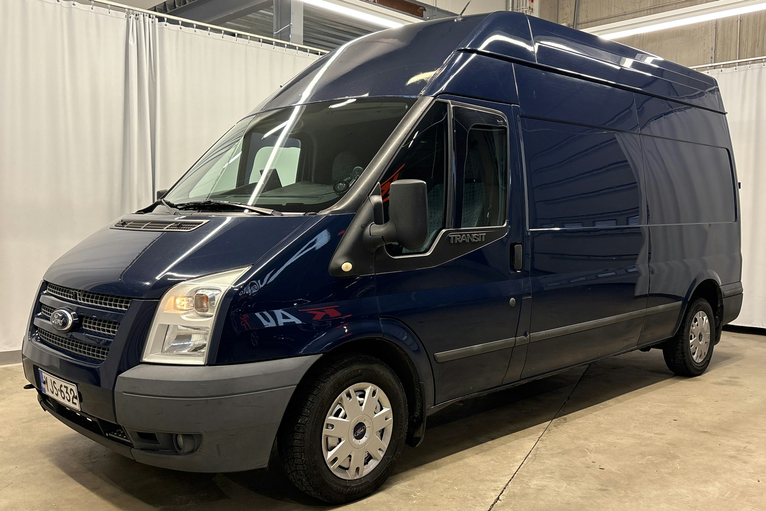 sininen Ford Transit 2012 kuva 12.