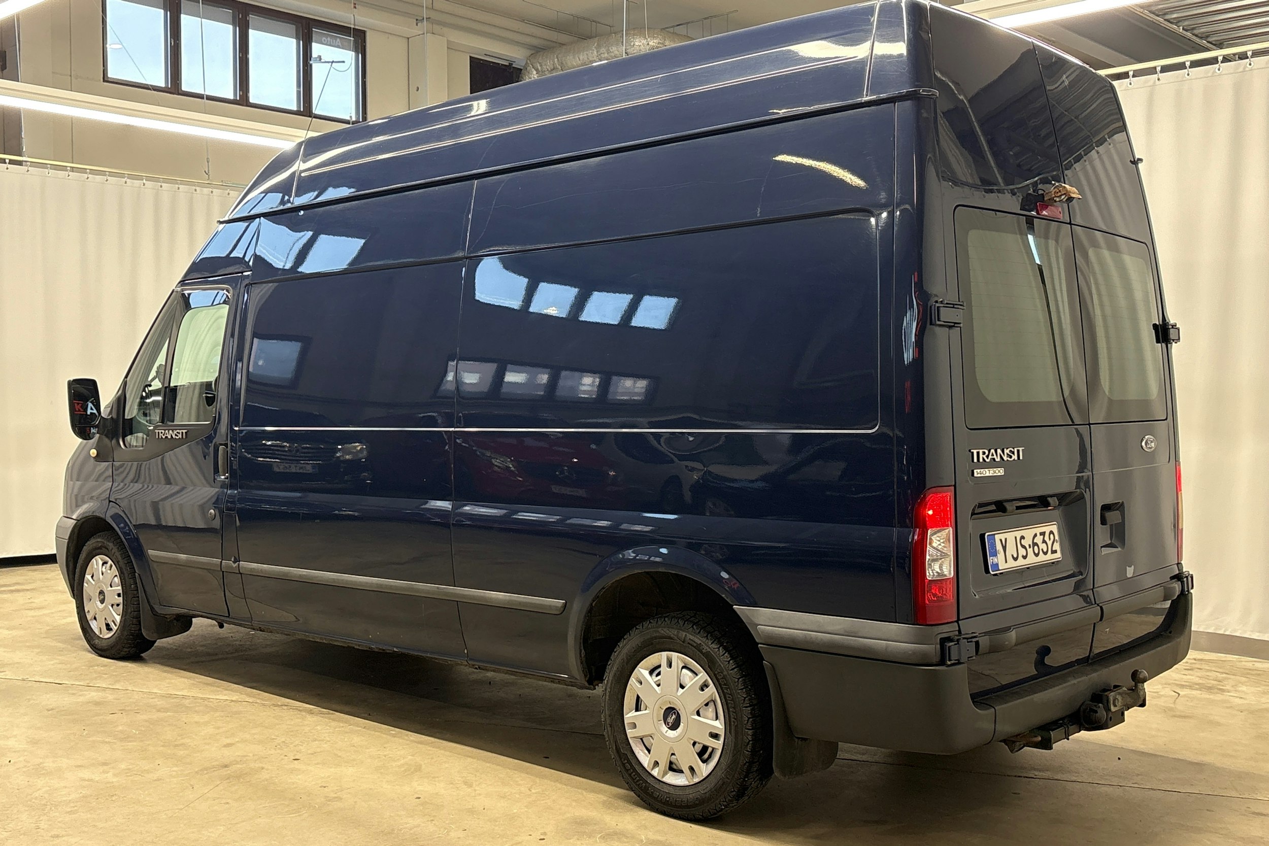 sininen Ford Transit 2012 kuva 14.