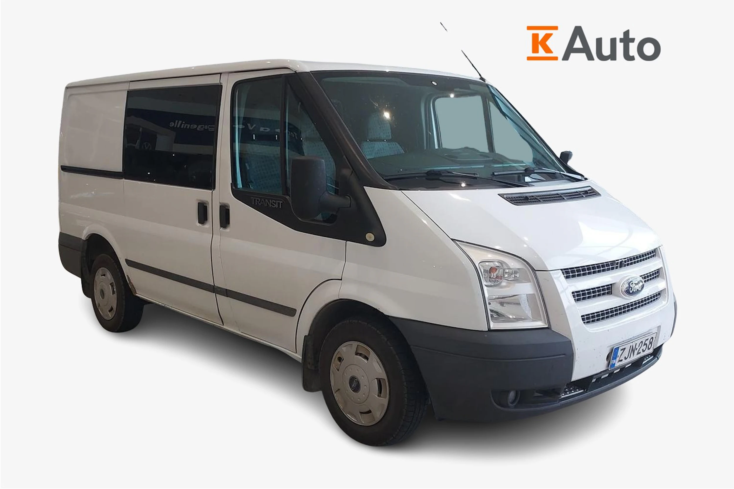 valkoinen Ford Transit 2012 kuva 1.