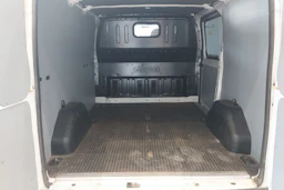 valkoinen Ford Transit 2012 kuva 15.