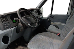 valkoinen Ford Transit 2013 kuva 6.