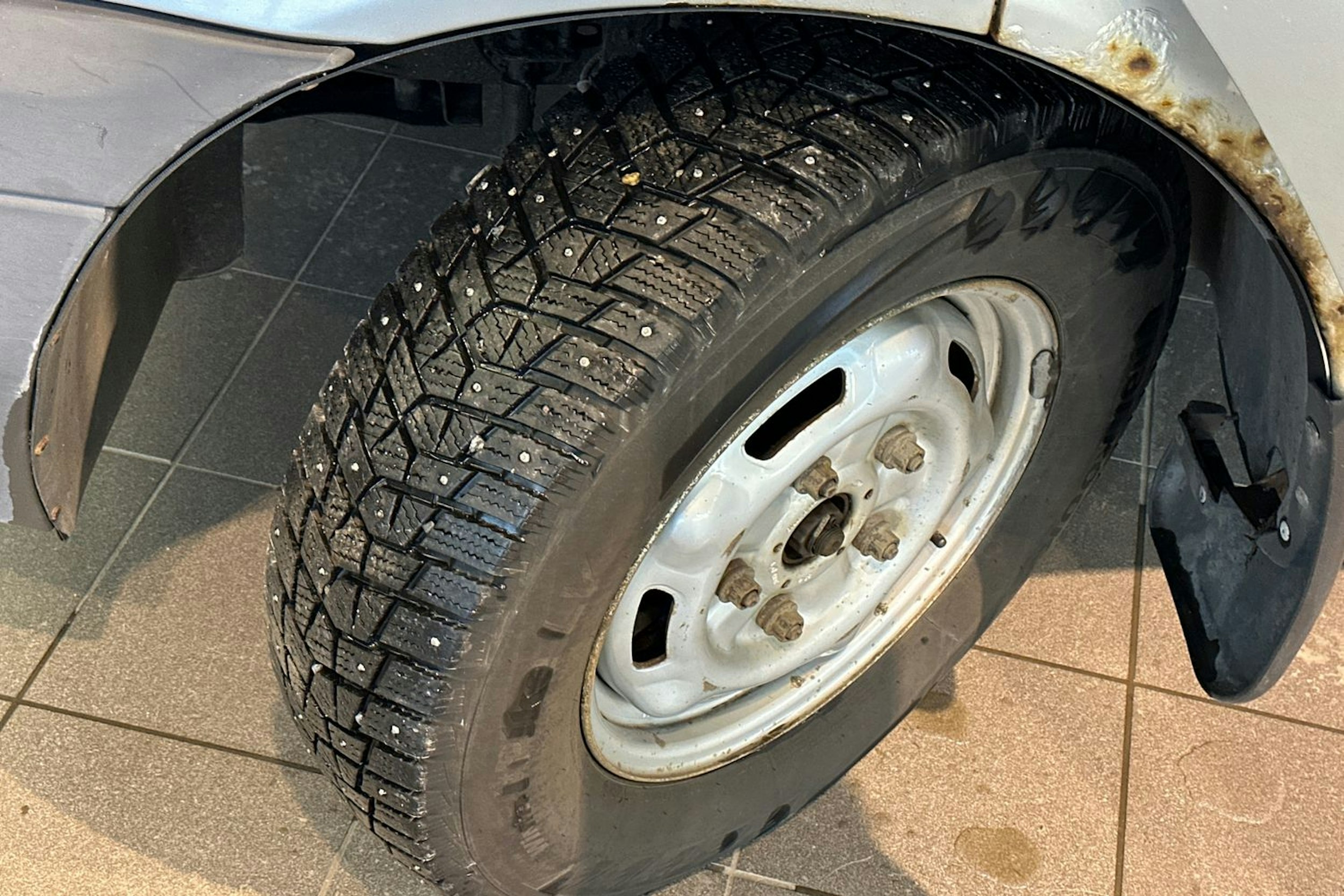 harmaa Ford Transit 2013 kuva 11.