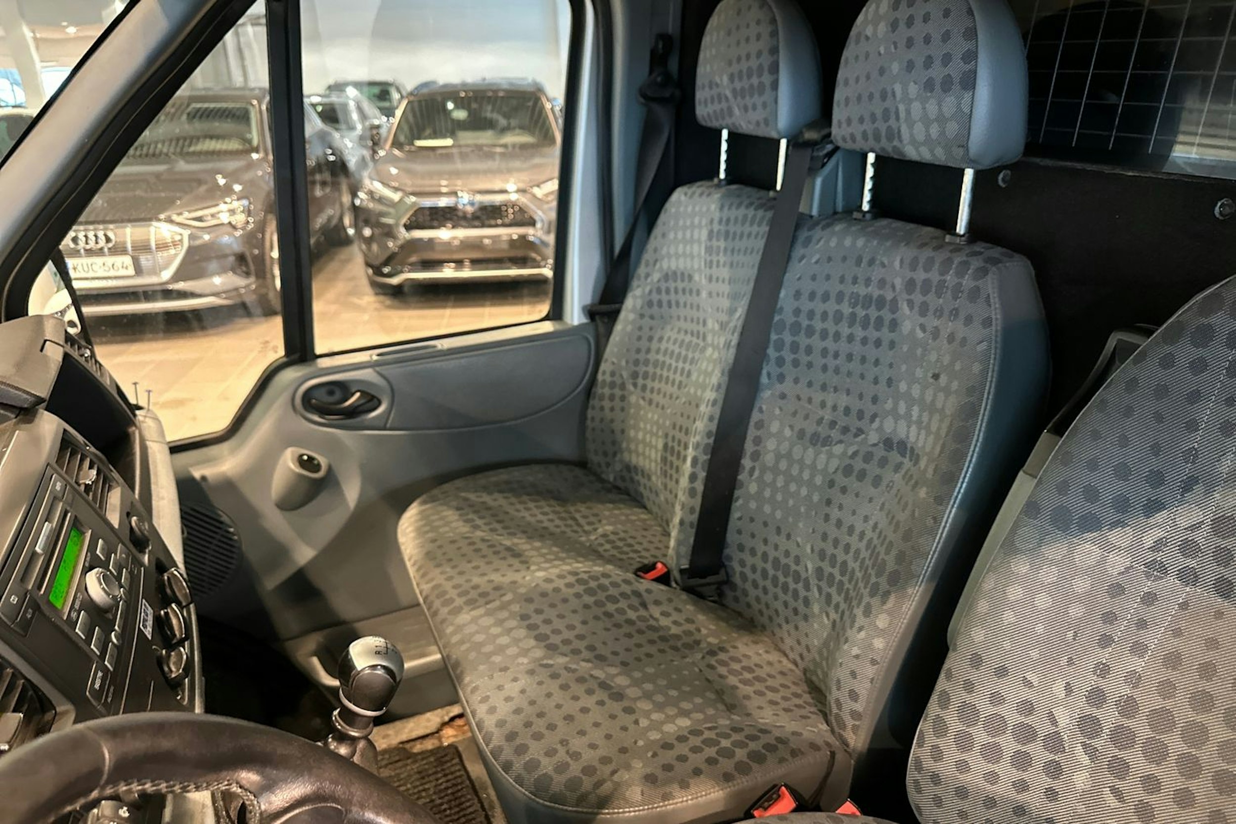 harmaa Ford Transit 2013 kuva 14.