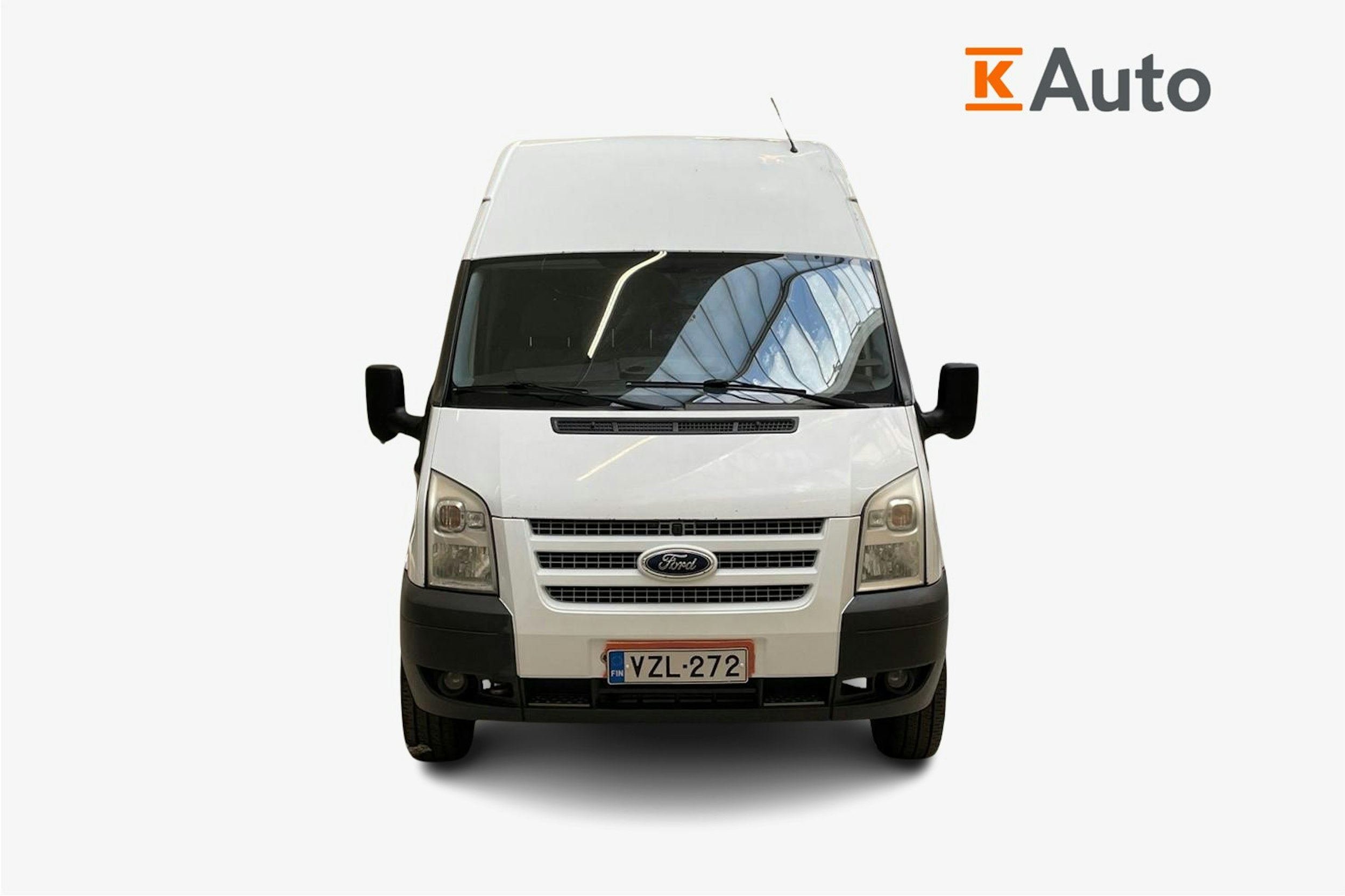 valkoinen Ford Transit 2013 kuva 4.