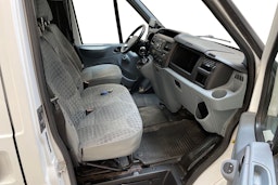 valkoinen Ford Transit 2013 kuva 8.