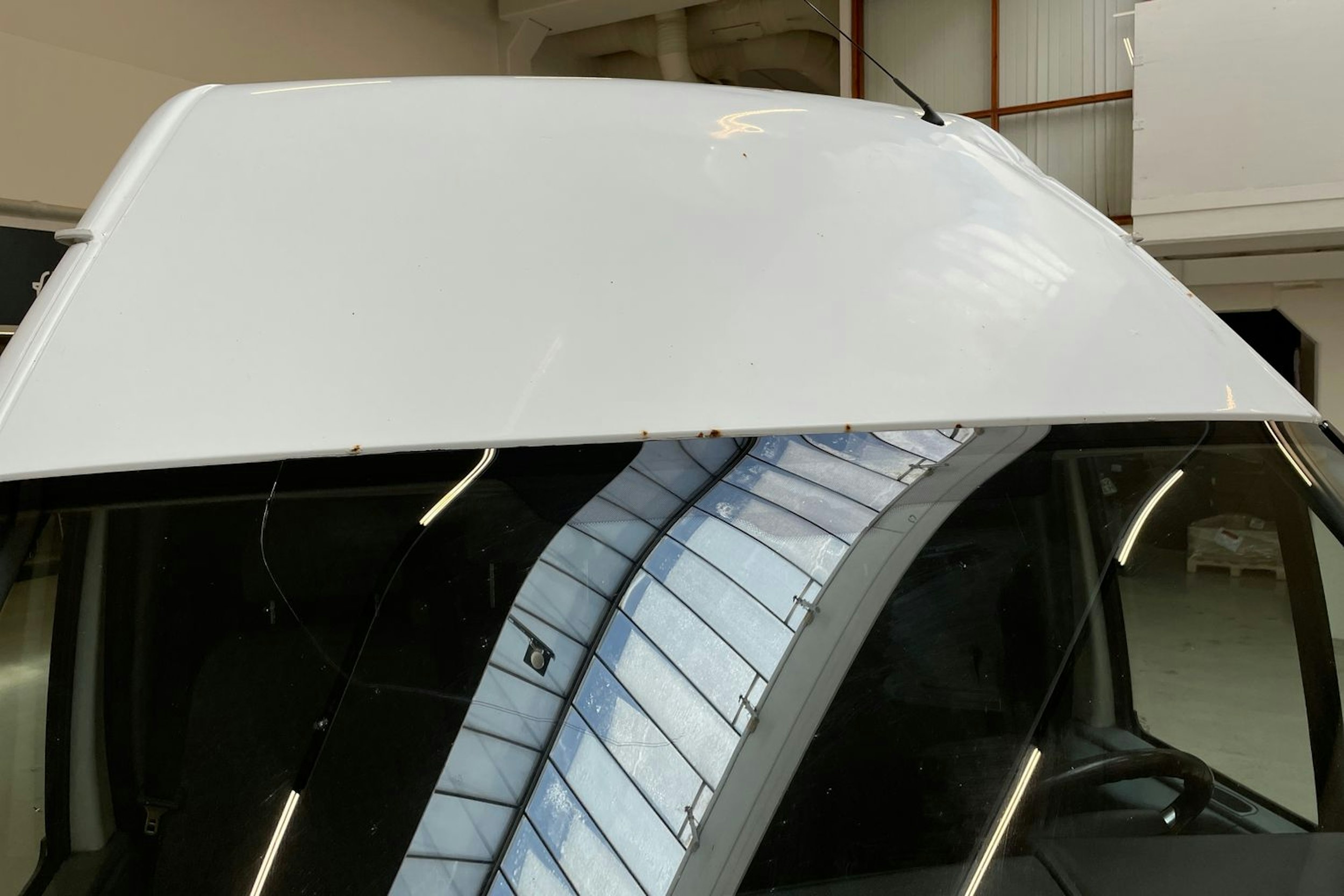 valkoinen Ford Transit 2013 kuva 21.
